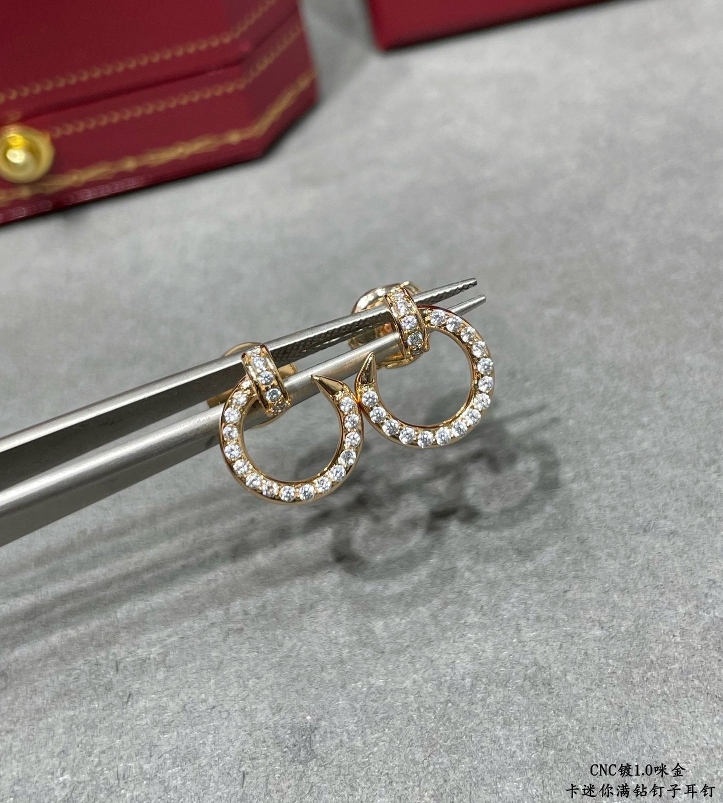 Juste Un Clou Diamonds Earrings