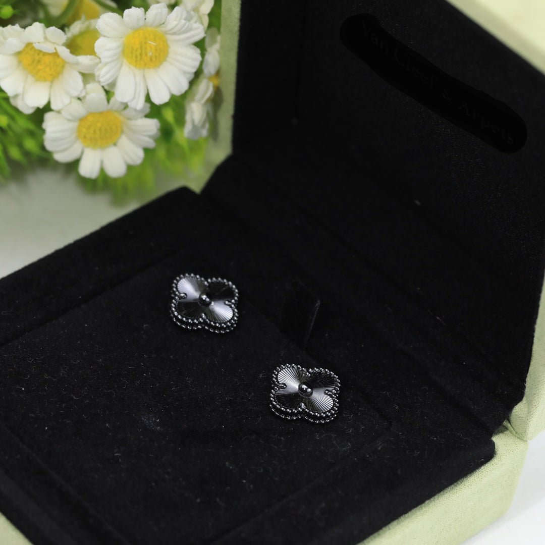 Vintage Alhambra Black Earrings
