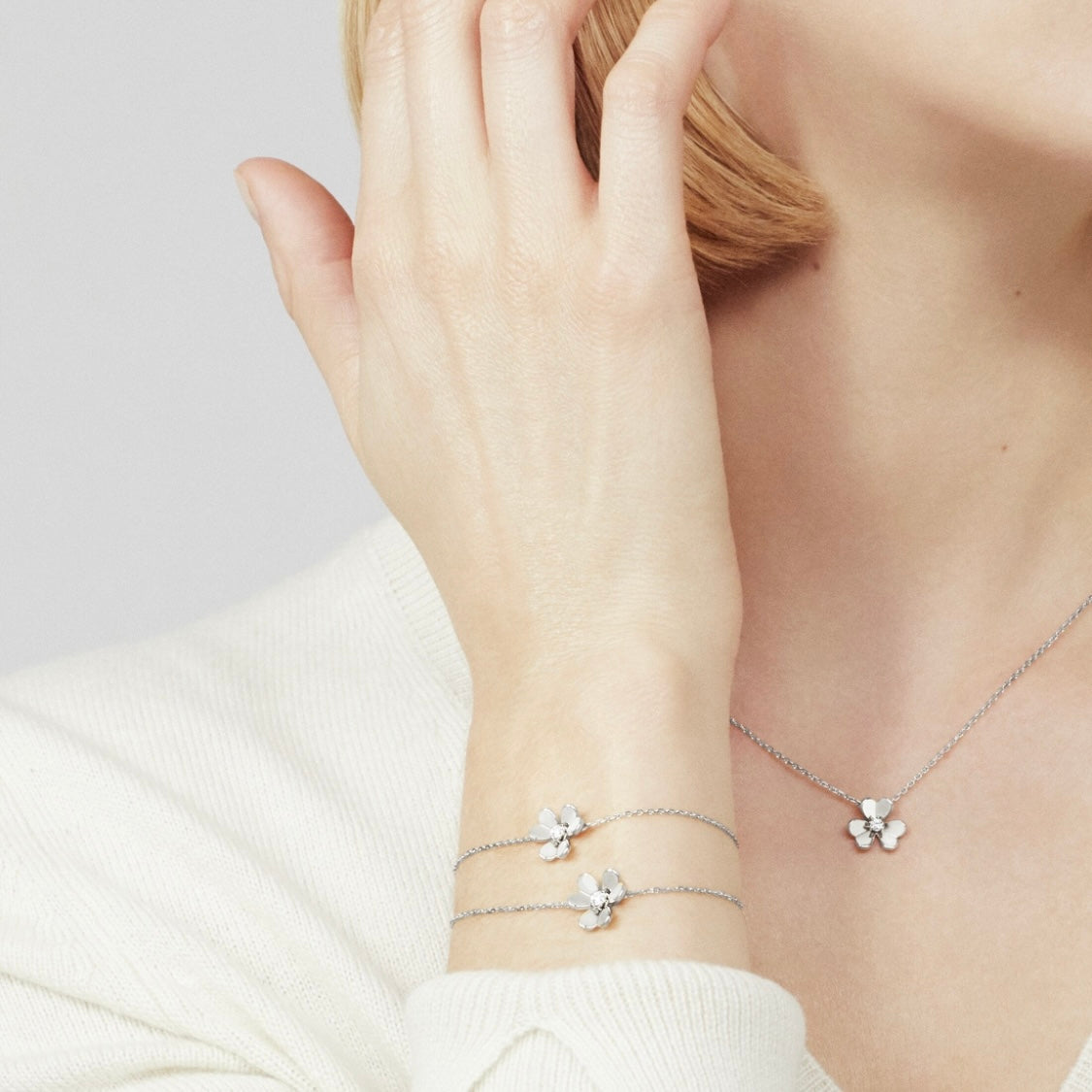 Frivole Medium Clover Bracelet