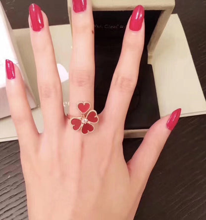 Sweet Alhambra Effeuillage Ring