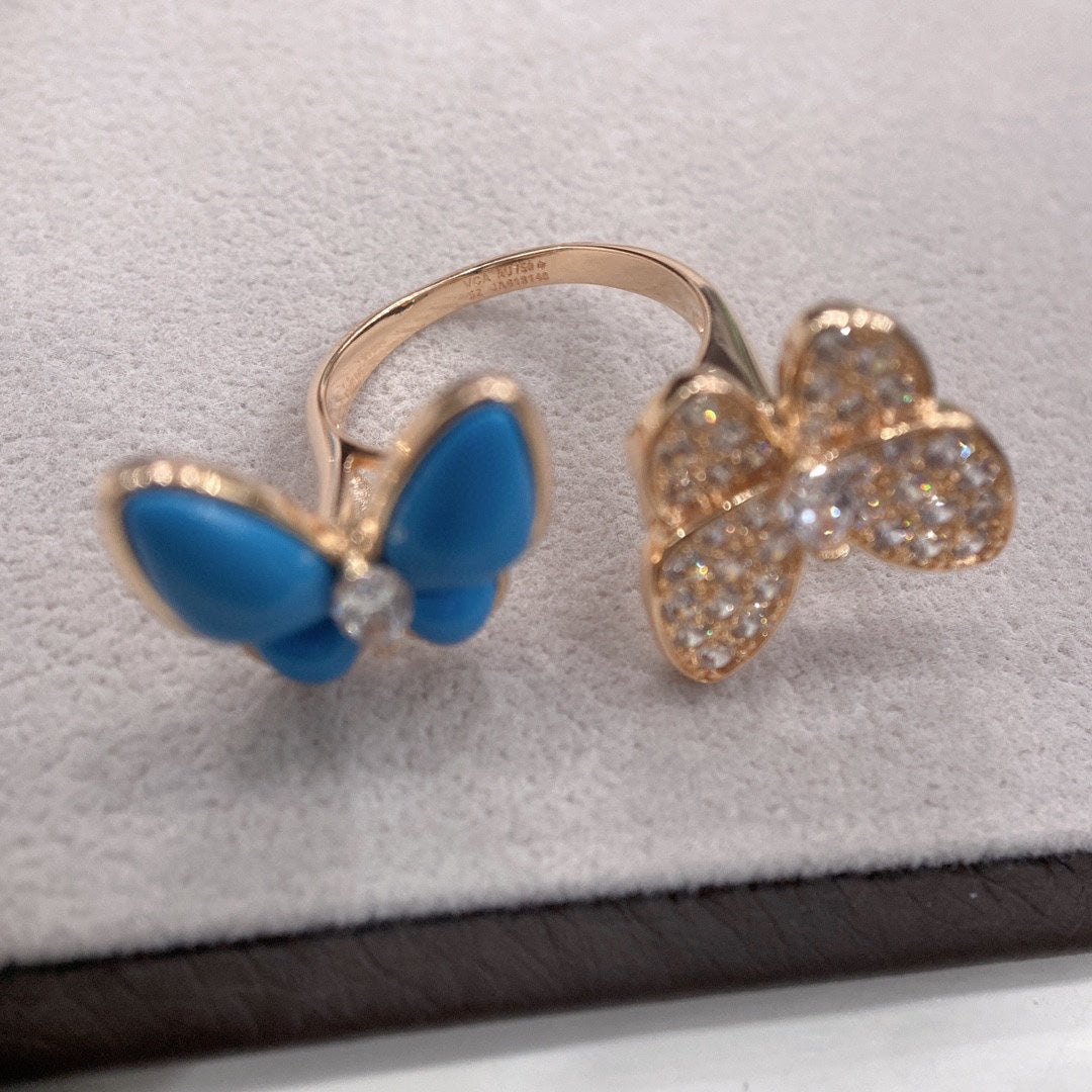 Two Butterfly Between the Finger Turquoise Ring