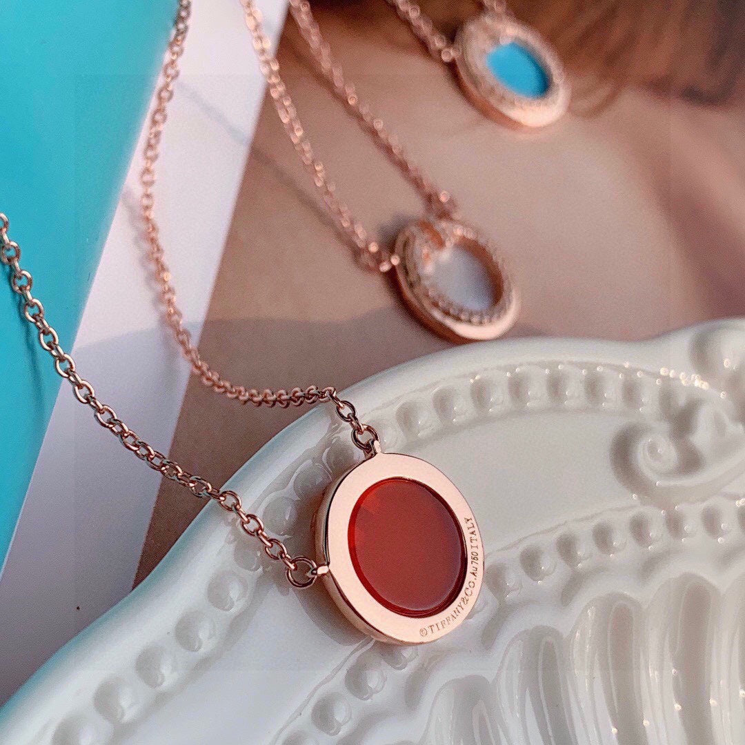 T Diamond & Turquoise Circle Pendant Necklace