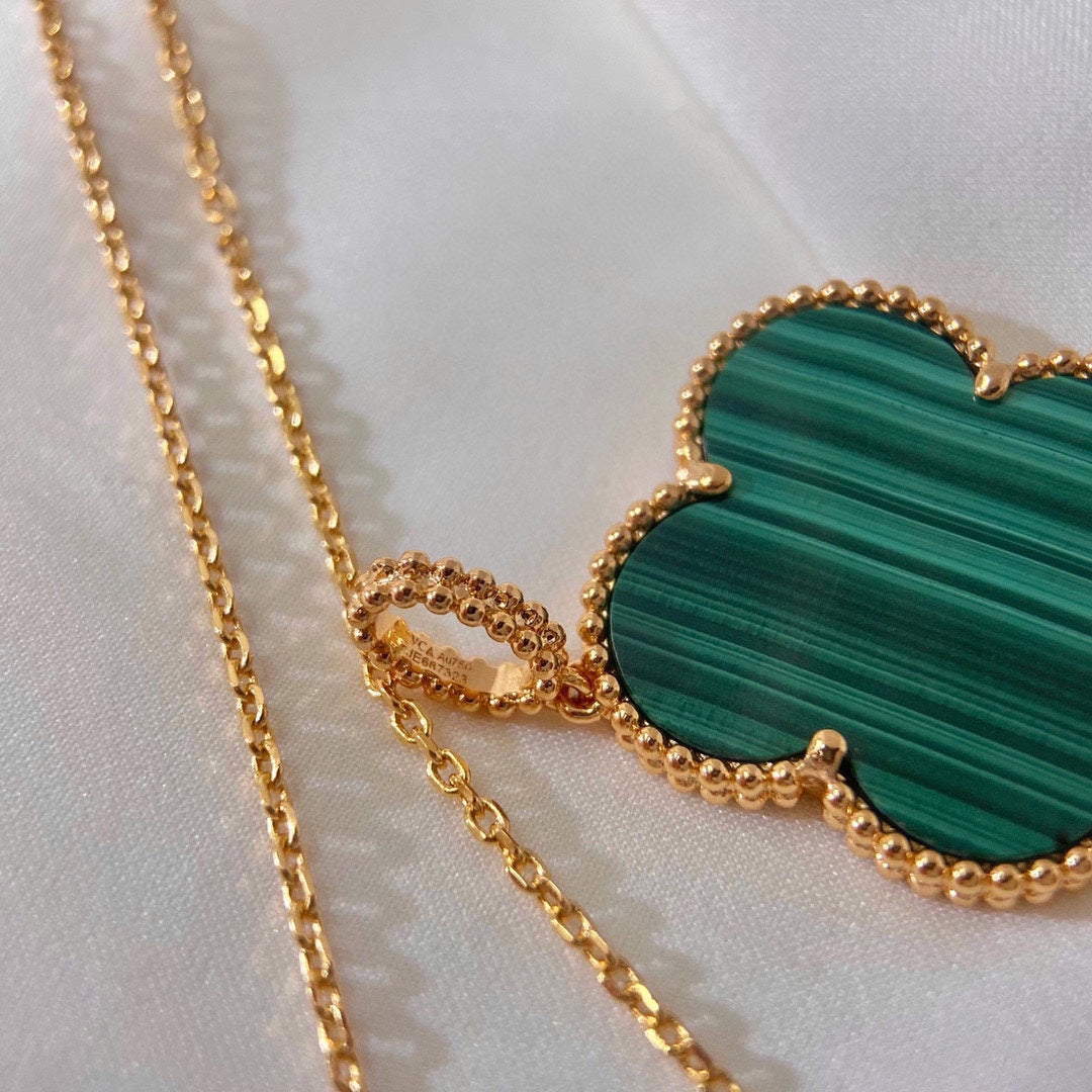 Magic Alhambra Malachite Necklace