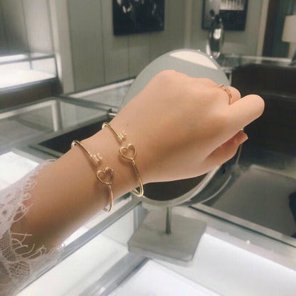 T Heart Key Wire Bracelet