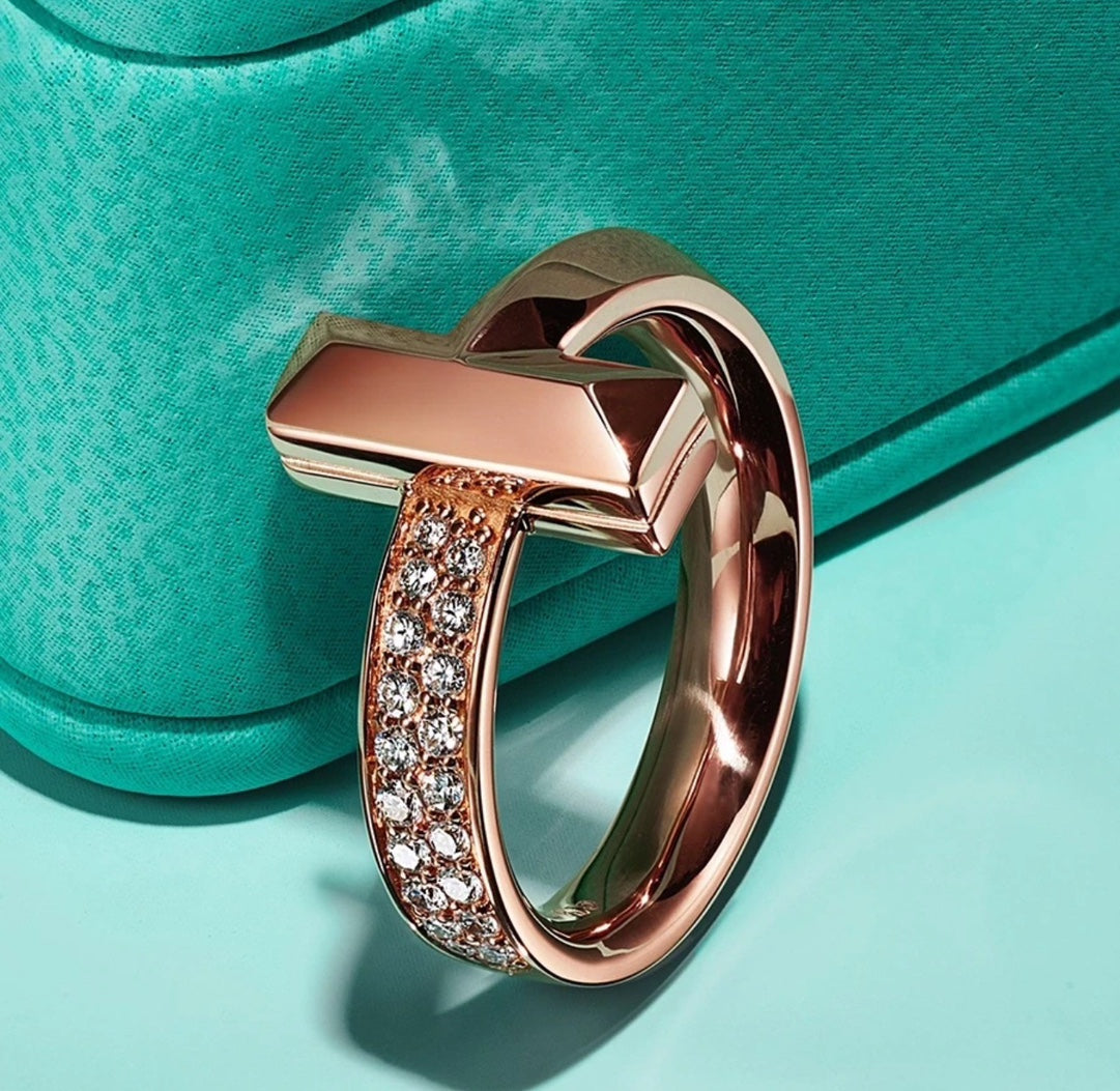 T T1 Diamonds Ring