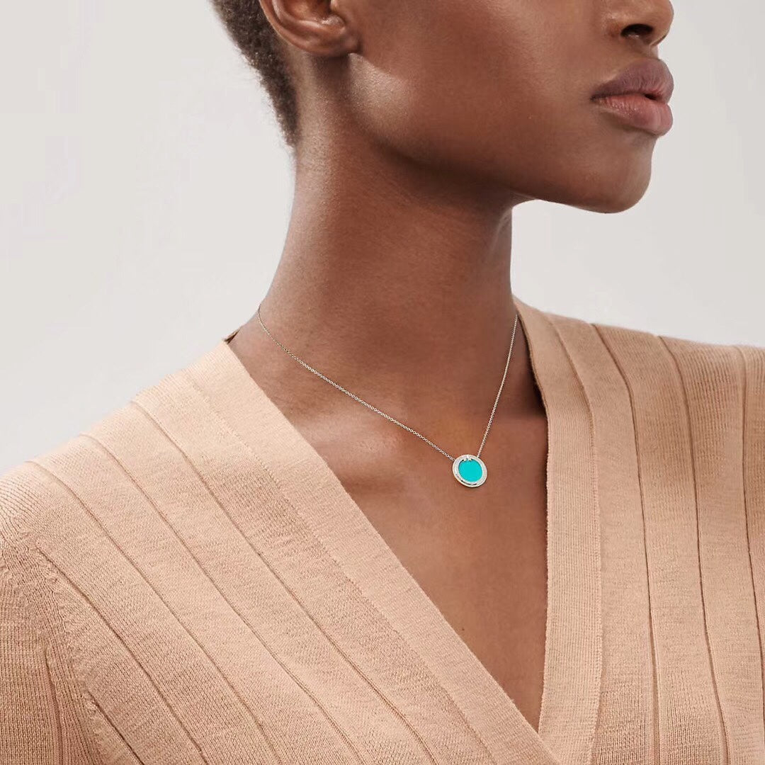 T Diamond & Turquoise Circle Pendant Necklace