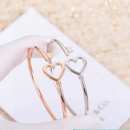T Heart Key Wire Bracelet